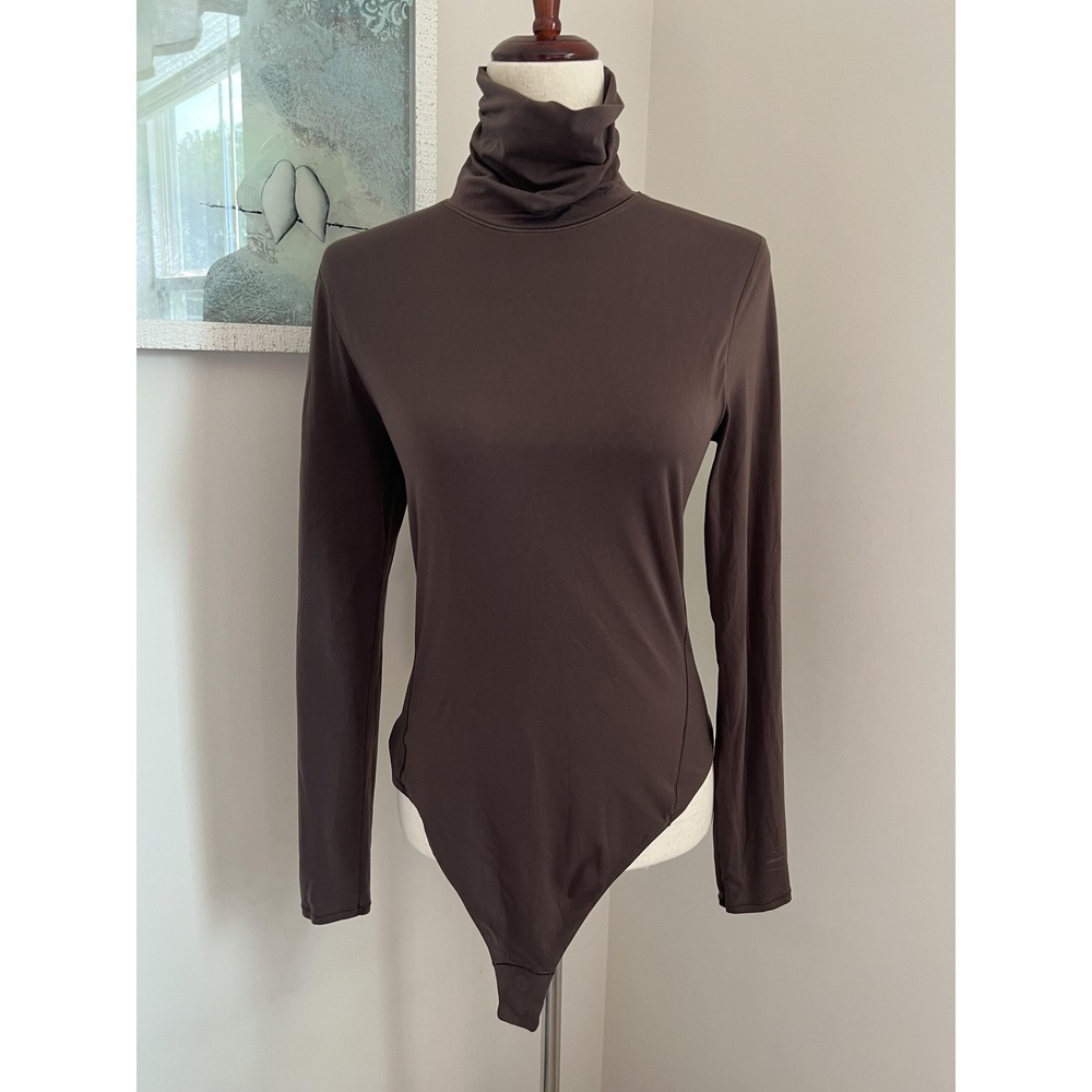 Lululemon Turtleneck Bodysuit Wundermost Top Womens Large Brown Long Sleeve